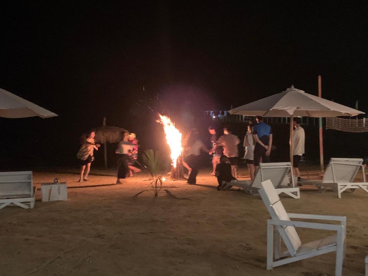 Pangulatan Beach Resort El Nido Bagian luar foto